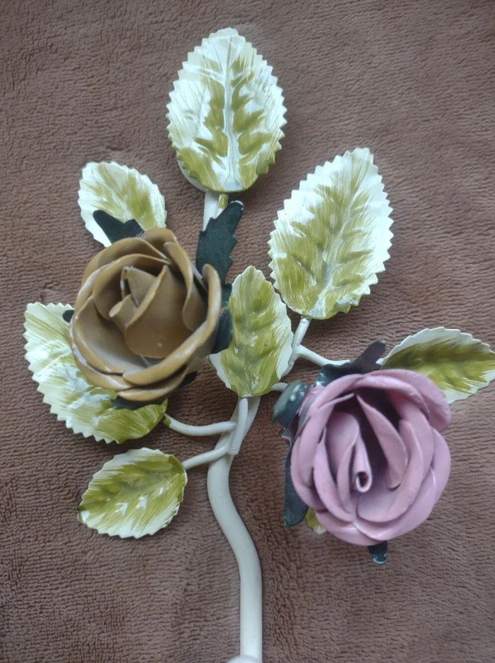 Floral Metal Wall Hook with Green Leaves and Pink & Tan Roses